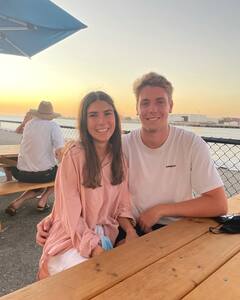 PHOTO: मुंबई इंडियंस के इस ऑलराउंडर खिलाड़ी की गर्लफ्रेंड किसी मॉडल से नहीं है कम, देखिए तस्वीरें