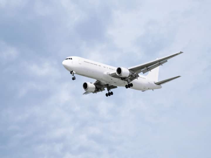Srinagar airport pose threat to flights due to Brick kilns in Jammu and Kashmir Srinagar: श्रीनगर एयरपोर्ट के आसपास ईंट भट्ठों की बढ़ती संख्या कैसे बनी चुनौती? अधिकारियों ने चताई चिंता