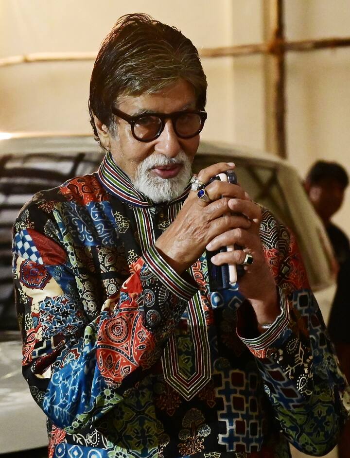 काही वर्षांपूर्वी 'TE3N' या सिनेमाच्या शूटिंगदरम्यान अमिताभ यांच्या बरगड्यांना गंभीर इजा झाली होती.