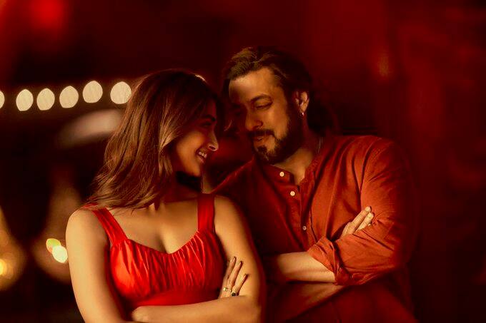 முன்னதாக வெளியான இப்படத்தின் ஃபர்ஸ்ட் மற்றும் இரண்டாம் சிங்கிள் நல்ல வரவேற்பை பெற்றது.