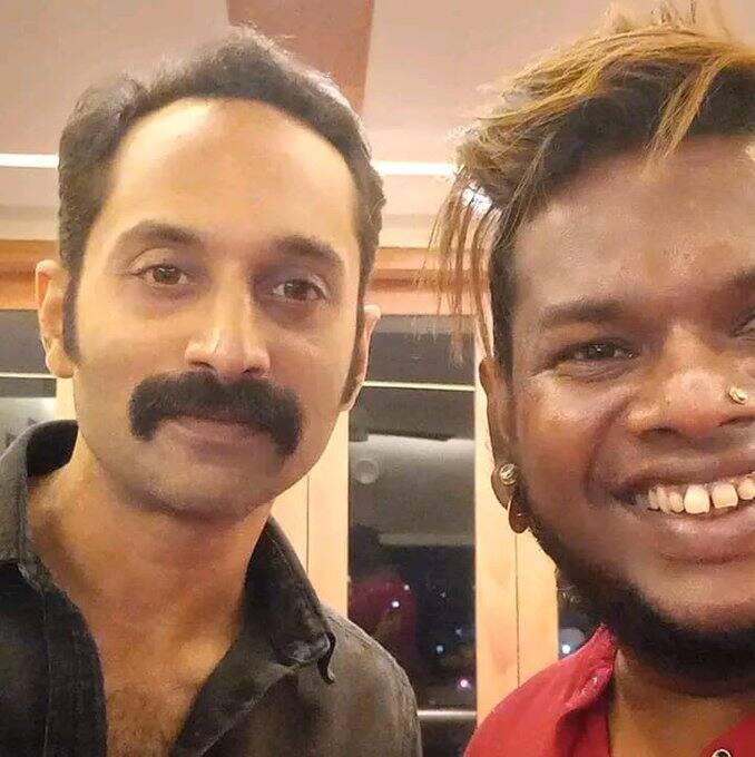 இதில் அல்லு அர்ஜுன் , ராஷ்மிகா மந்தனா மற்றும் முக்கிய கதாபாத்திரத்தில் நடித்த ஃபஹத் ஃபாசில் ஆகியோரின் மீது ரசிகர்கள் மிகுந்த எதிர்பார்ப்பில் உள்ளனர்.