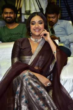 అదిరేటి డ్రెస్‌లో ‘వెన్నెల’ - ‘దసరా’ ప్రమోషన్స్‌లో కీర్తి సురేష్ బిజీ బిజీ