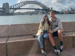 PHOTO: मुंबई इंडियंस के इस ऑलराउंडर खिलाड़ी की गर्लफ्रेंड किसी मॉडल से नहीं है कम, देखिए तस्वीरें