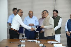 In Photos: ધ આત્મનિર્ભર ગુજરાત સ્કીમ્સ ફોર આસીસ્ટન્સ ટુ ઇન્ડસ્ટ્રીઝ યોજના અન્વયે 56 MoU થયા, હજારો લોકોને મળશે રોજગારી