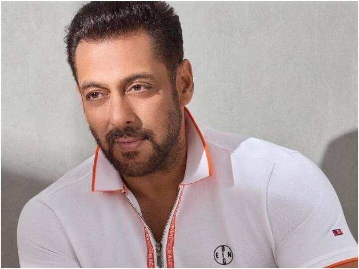 Mukesh Chhabra Reveals Salman Khan simple lifestyle in his Galaxy 1bhk apartment 1बीएचके वाले घर में बेहद सिंपल लाइफ जीते हैं  Salman Khan, कास्टिंग डायरेक्टर मुकेश छाबड़ा ने किया खुलासा