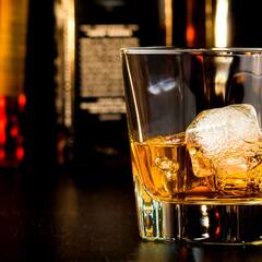 ਕੀ ਸ਼ਰਾਬ ਨਾਲ ਹੋ ਸਕਦੈ ਬਿਮਾਰੀਆਂ ਦਾ ਇਲਾਜ! ਮਾਹਰਾਂ ਨੇ ਦਿੱਤੀ ਇਹ ਸਲਾਹ