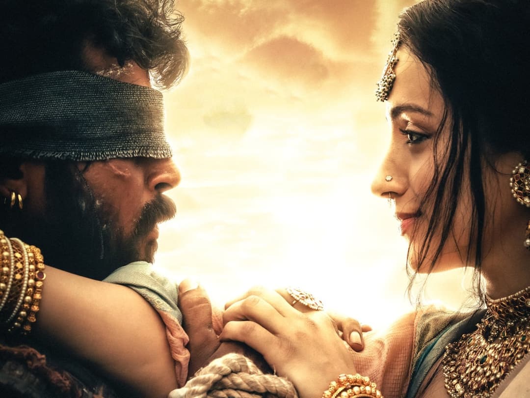 Ponniyin Selvan 2 : பொன்னியின் செல்வன் 2: வந்தியத்தேவன் - குந்தவை காதல் காட்சிதான் பெஸ்ட்... சிலாகித்த சுஹாசினி மணிரத்னம்! Ponniyin Selvan 2 Suhasini maniratnam shares about love scene between Vandiyadevan Kundavai characters Ponniyin Selvan 2 : பொன்னியின் செல்வன் 2: வந்தியத்தேவன் - குந்தவை காதல் காட்சிதான் பெஸ்ட்... சிலாகித்த சுஹாசினி மணிரத்னம்!