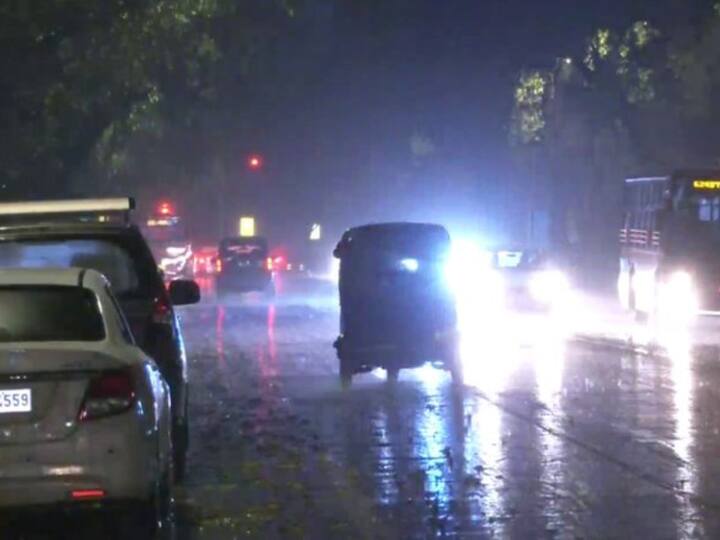 On Monday, Delhi received the highest 24-hour rainfall for March in the past three years, recording 6.6 mm precipitation in just three hours.