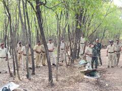 झुलस रहा बस्तर! छावनी में तब्दील हुआ गांव, शव दफनाने को लेकर विवाद, कई जगहों पर कर्फ्यू जैसे हालात
