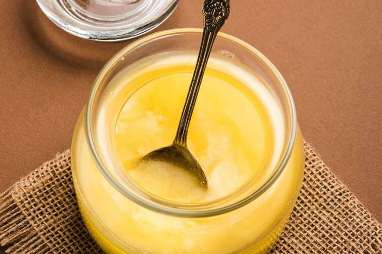 No need to fear desi ghee, just learn how to eat it, it will prove to be a boon for health! Desi Ghee: ਦੇਸੀ ਘਿਓ ਤੋਂ ਨਹੀਂ ਡਰਨ ਦੀ ਲੋੜ, ਬੱਸ ਖਾਣ ਦਾ ਢੰਗ ਸਿੱਖੋ, ਸਿਹਤ ਲਈ ਸਾਬਤ ਹੋਏਗਾ ਵਰਦਾਨ!