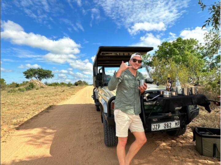 मौजूदा समय में डेविड मिलर की उम्र 33 साल है. वह धीरे-धीरे अपने क्रिकेट करियर के आखिरी दौर में प्रवेश कर रहे हैं. लेकिन उन्होंने अभी तक शादी नहीं की है. ऐसा नहीं है कि मिलर के पास धन-दौलत की कमी है. उनके पास गाड़ियों को बेहतरीन कलेक्शन और शानदार घर है. उनके पास बीएमडब्ल्यू और ऑडी जैसी महंगी कार हैं.