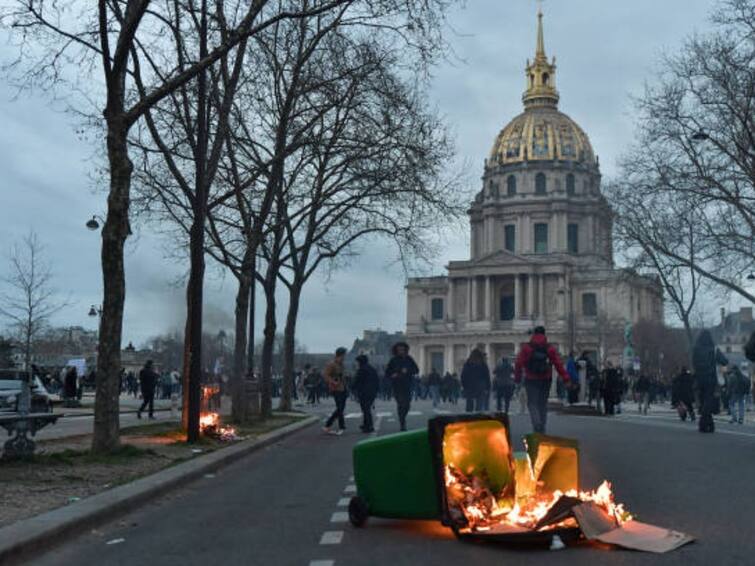 France Pension Reform: Protests Continue To Rage As President Macron Narrowly Survives No-Confidence Vote France Pension Reform: Streets Burn As President Emmanuel Macron Narrowly Survives Floor Test