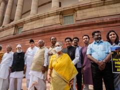 अखिलेश यादव कर रहे विरोध, लेकिन राम गोपाल यादव और जया बच्चन दे रहे कांग्रेस का पूरा साथ