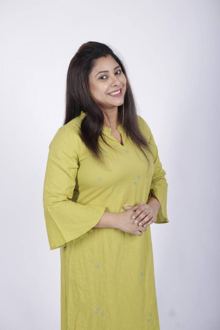 আসছে পরিচালক আকাশ সরকারের নতুন ছবি ‘চিত্রকর’।