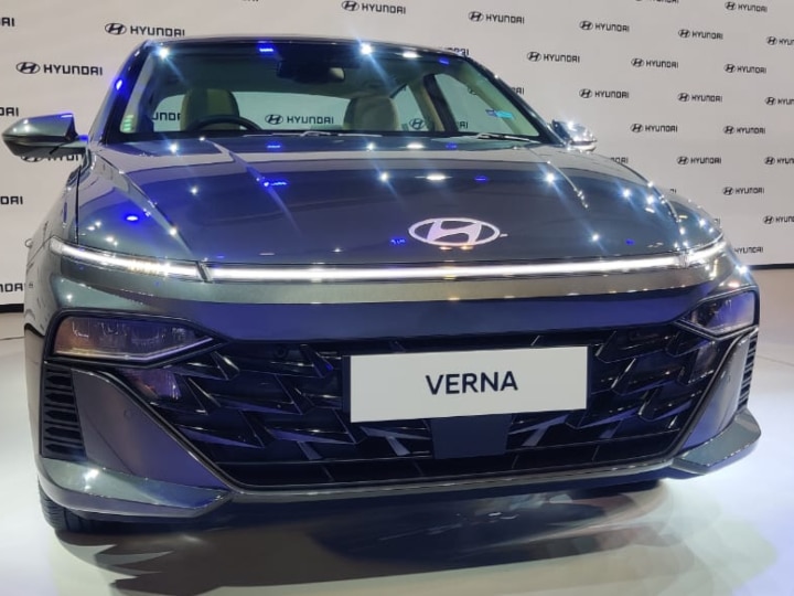 New Hyundai Verna 2023: 10.89 लाख रुपये की शुरुआती कीमत पर लॉन्च हुई नई हुंडई वरना, जानें किन खूबियों से लैस है कार