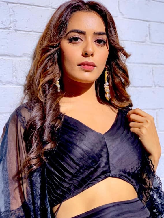 कुंडली भाग्य की पलकी है इतनी पढ़ी-लिखी