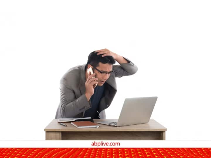 Delhi man loses 9 lakh while applying for work from home jobs new way of fraud ऑनलाइन जॉब ढूंढने के चक्कर में साफ हुए 9 लाख, ऑफर देकर इस तरह लगाई चपत