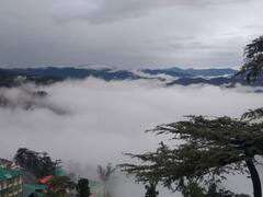 Himachal Pradesh: हिमाचल में बारिश और बर्फबारी से और बढ़ी ठंड, जन जीवन अस्त-व्यस्त, तस्वीरों में देखें हालात