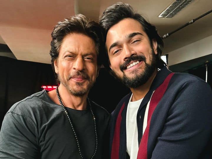 bhuvan bam shares latest pic with pathaan star shah rukh khan see here Bhuvan Bam-SRK Pics: 'छोटी-छोटी आंखें बड़े-बड़े ख्वाब,' शाहरुख खान संग फोटो शेयर कर भुवन बाम ने लिखा मजेदार कैप्शन