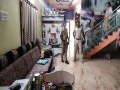 Crime: வெளிநாடு சுற்றுலா.. திரும்பி வந்த பொழுது அதிர்ச்சி....120 சவரன் திருட்டு