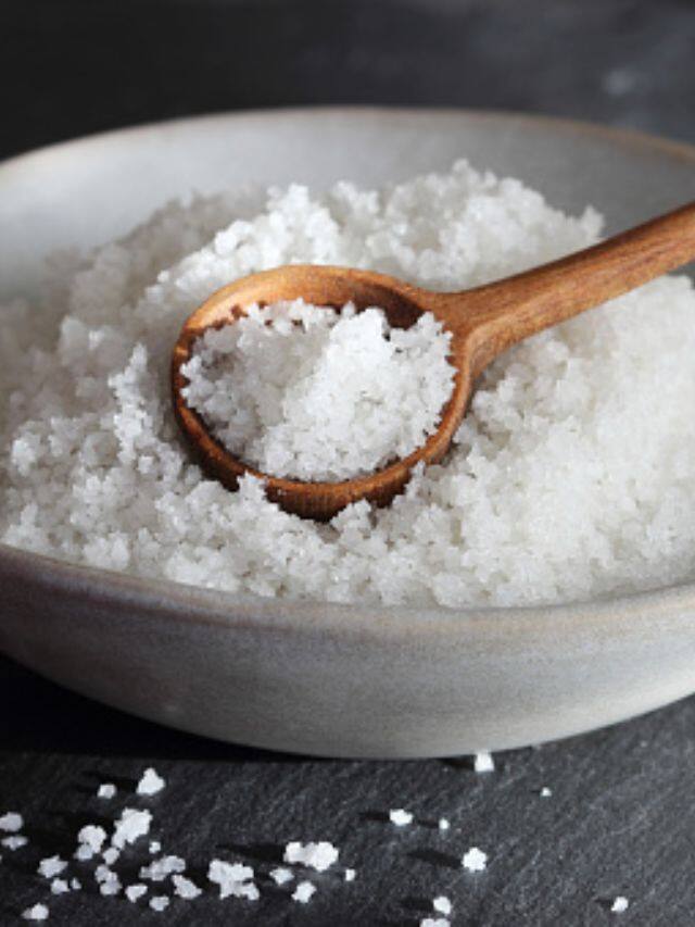 Disadvantages of Eating Salt its harmful to body Disadvantages of Eating Salt: નમકનો ડાયટમાં વધુ ઉપયોગ આ કારણે છે ખતરનાક, જાણો નુકસાન