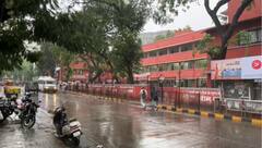 Mumbai Rains : मुंबईत अवकाळी पावसाच्या सरी, ढगांच्या गडगडाटासह पावसाची हजेरी