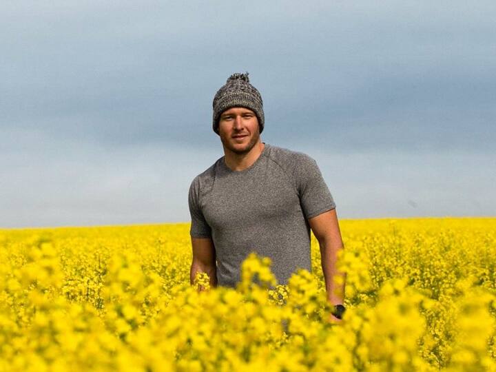 डेविड मिलर ने अभी तक शादी नहीं की है. साल 2018 में उन्होंने डंकन हैराल्ड से बात करते हुए कहा था, मैं बिना किसी दूसरे व्यक्ति की पसंद से अपने फैसले लेने के लिए स्वतंत्र हूं. सिंगल होने से मुझे क्रिकेट की दुनिया की यात्रा करने और अवसर तलाशने की भी आजादी मिलती है. शायद यह वजह है कि मिलर ने अभी तक शादी नहीं की है.