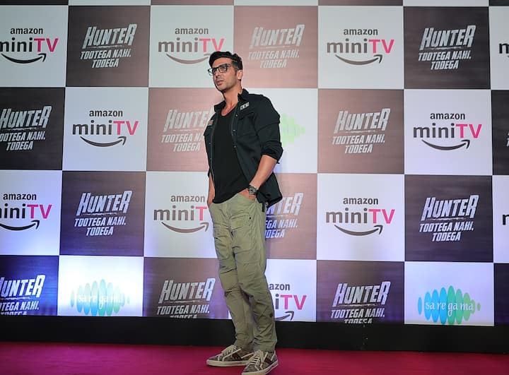 Celebs like Tusshar Kapoor, Zayed Khan, Teena Singh, Saumya Tandan made the evening extra starry.