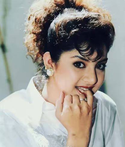 ਦਿਵਿਆ ਦੀ ਮੌਤ ਕਾਰਨ ਪੂਰੇ ਬਾਲੀਵੁੱਡ 'ਚ ਹੜਕੰਪ ਮਚ ਗਿਆ ਸੀ। ਦਰਅਸਲ, 5 ਅਪ੍ਰੈਲ ਨੂੰ ਘਰ ਦੀ ਬਾਲਕੋਨੀ ਤੋਂ ਡਿੱਗ ਕੇ ਉਸਦੀ ਮੌਤ ਹੋ ਗਈ ਸੀ। ਇਹ ਖਬਰ ਹਰ ਕਿਸੇ ਲਈ ਸਦਮੇ ਤੋਂ ਘੱਟ ਨਹੀਂ ਸੀ।