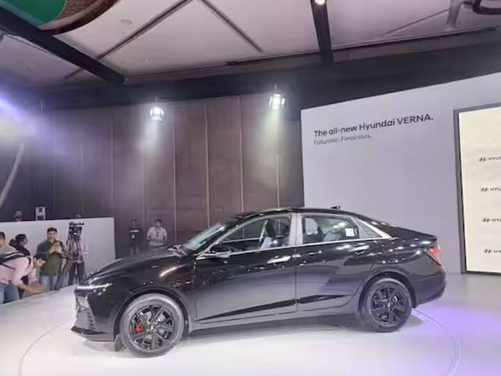 Hyundaiએ આ સેડાન કારને રૂ. 10.89 લાખની પ્રારંભિક કિંમતમાં લોન્ચ કરી છે. જ્યારે તેના ટોપ વેરિઅન્ટની કિંમત 17.3 લાખ રૂપિયા છે.