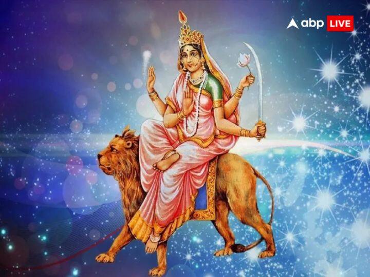 मां कात्यायनीः मां दुर्गा का छठा रूप मां कात्यायनी का है. इनकी पूजा चैत्र नवरात्रि के छठे दिन 27 मार्च 2023 को की जाएगी. इनकी पूजा से नकारात्मक ऊर्जा दूर होती है.
