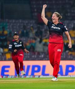 PHOTO: ड्रैग फ्लिकर से क्रिकेट मैदान तक का सफर, WPL में जानिए बल्ले से धमाल मचाने वाली इस खिलाड़ी की दिलचस्प कहानी को