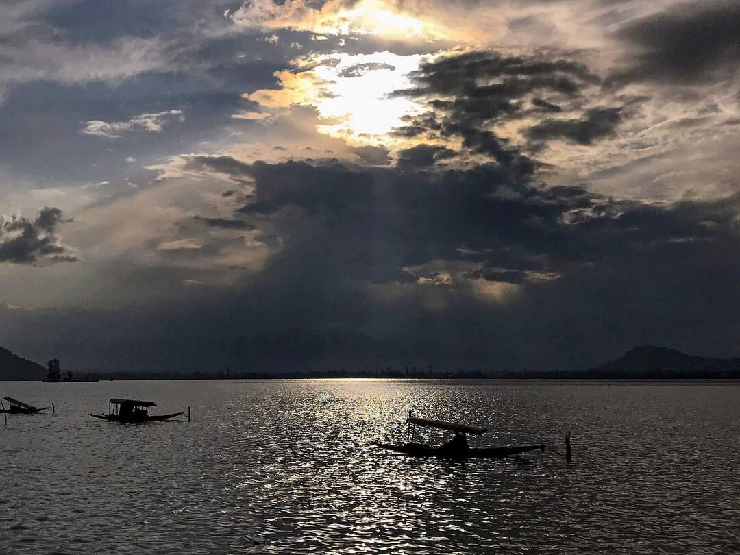 Weather Latest Update: తగ్గుముఖం పట్టిన వానలు, నేడు ఎల్లో అలర్ట్! ఉరుములు, మెరుపులు కూడా Weather in Telangana Andhrapradesh Hyderabad on 21 March 2023 Winter updates latest news here Weather Latest Update: తగ్గుముఖం పట్టిన వానలు, నేడు ఎల్లో అలర్ట్! ఉరుములు, మెరుపులు కూడా