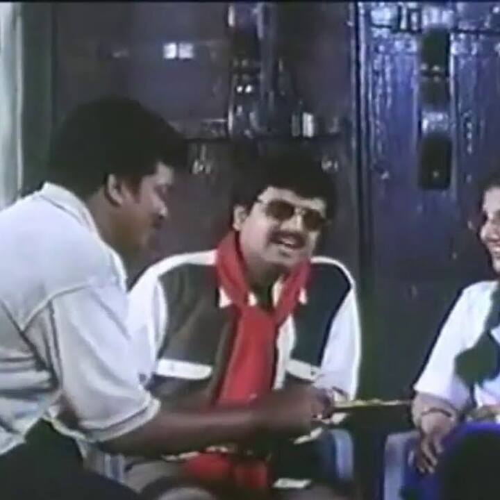 “ஒரு ஸ்வீட் ஸ்டாலே பணியாரம் சாப்பிடுகிறதே..” உன்னருகே நான் இருந்தால் படத்தில் ரம்பாவை பார்த்து பார்த்திபன் பேசும் டைலாக் இது