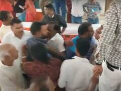 बूंदी: नगर परिषद की बोर्ड बैठक में आपस में भिड़े कांग्रेस पार्षद, फेंकी कुर्सी, जमकर की हाथापाई