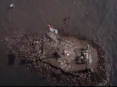 माहीमच्या समुद्रात अनधिकृत दर्गाचे बांधकाम किती झाले? पाहा फोटो