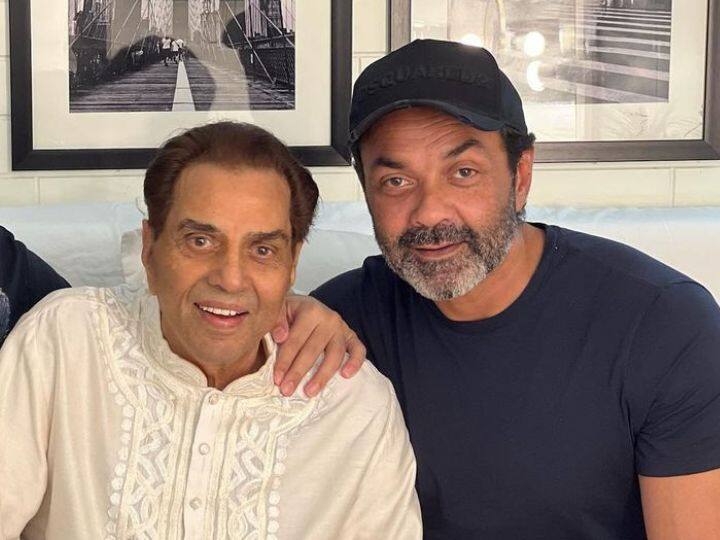 Dharmendra shares Bobby Deol Workout Video asking role for him watch here Bobby Deol Video: 'अच्छे रोल के लिए रेडी', धर्मेंद्र ने शेयर किया बेटे बॉबी देओल का वर्कआउट वीडियो