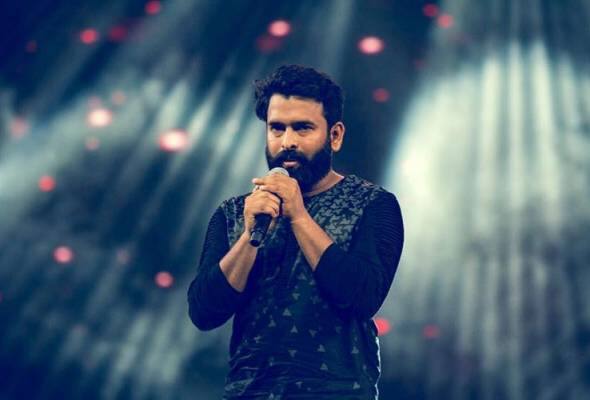 தற்போது, சந்தோஷ் நாராயணன் இப்படத்திற்கு இசையமைக்கவுள்ளார் என்ற அதிகாரபூர்வ தகவல் வந்துள்ளது.