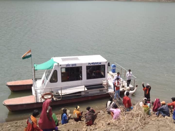Madhya Pradesh water river ambulance inaugrated equipped with medical facilites know its details River Ambulance: अब नर्मदा नदी में चलेगी रिवर एंबुलेंस, किनारे बसे लोगों को मिलेंगी ये खास सुविधाएं