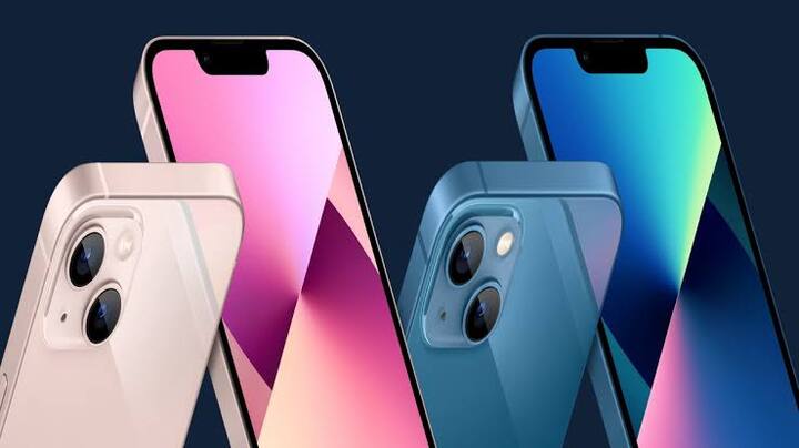 स्पेसिफिकेशन्स की बात की जाए तो iPhone 13 में 6.1-इंच सुपर रेटिना XDR डिस्प्ले, 12MP + 12MP का रियर कैमरा, 12MP का फ्रंट कैमरा और A15 Bionic प्रोसेसर दिया गया है.