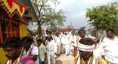 ఉగాది అంటే అందరికీ పచ్చడి, పంచాంగం: వాళ్లకు మాత్రం అలా కాదు!  