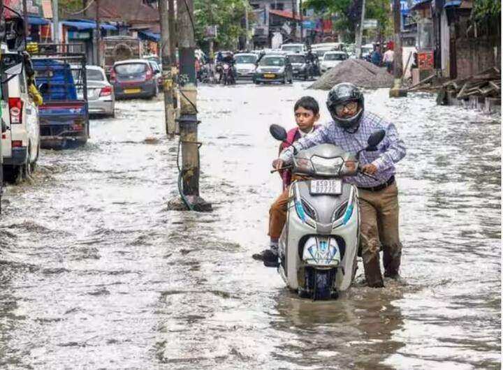 Weather Updates ભારતમાં, રાજધાની સહિત ઉત્તર ભારતના ઘણા ભાગોમાં છેલ્લા ત્રણ દિવસથી વરસાદ પડી રહ્યો છે, જેના કારણે લોકોને માર્ચ મહિનામાં જ પડતી ગરમીથી રાહત મળી છે.