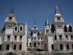 Turkey Burj Al Babas Town: તુર્કીનું આ શહેર દેખાય છે ડિઝનીલેન્ડ જેવું, હાલ છે ભૂતિયા નગર, જુઓ તસવીરો