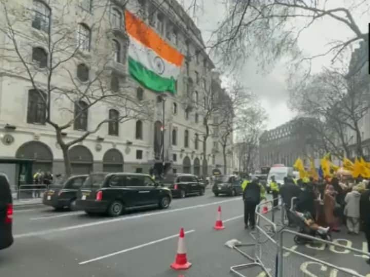 Indian High Commission Attack Britain Tightened Security in London after India Move Indian High Commission: खालिस्तान समर्थकों का लंदन में भारतीय उच्चायोग के बाहर प्रदर्शन, सुरक्षा बढ़ाई गई