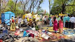 मंद्रूपच्या शेतकऱ्यांचा सोलापुरात रस्त्यावर गुढी पाडवा...