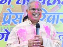 In Photos: होली पर भी दिखा सीएम बघेल का निराला अंदाज, फाग गाकर जीत लिया था सबका दिल, देखें तस्वीरें