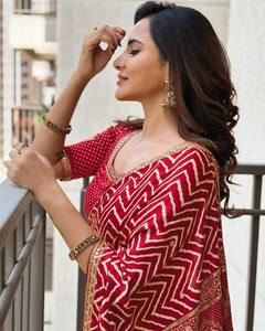 Ashu Reddy In Saree : చీర కట్టిన అషురెడ్డి - ఎంత ముద్దుగా ఉందో?