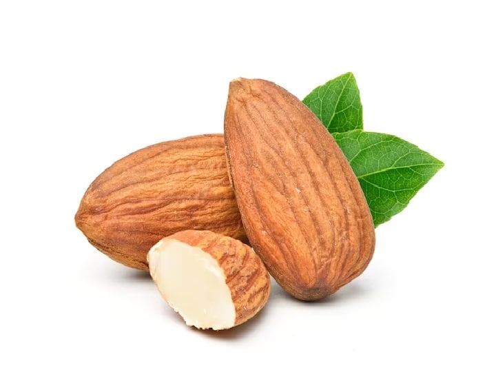 Almonds Benefits are expert in sugar control once start eating in this way Almonds Benefits: शुगर कंट्रोल करने में माहिर है कच्चा बादाम, एक बार इस तरीके से खाना शुरु कर दीजिए