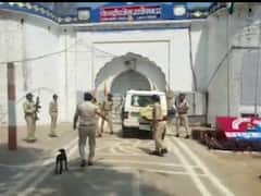 जेल में हर तीसरा कुख्यात बदमाश माता की भक्ति में डूबा! भोजन से ज्यादा बन रहा फलाहार