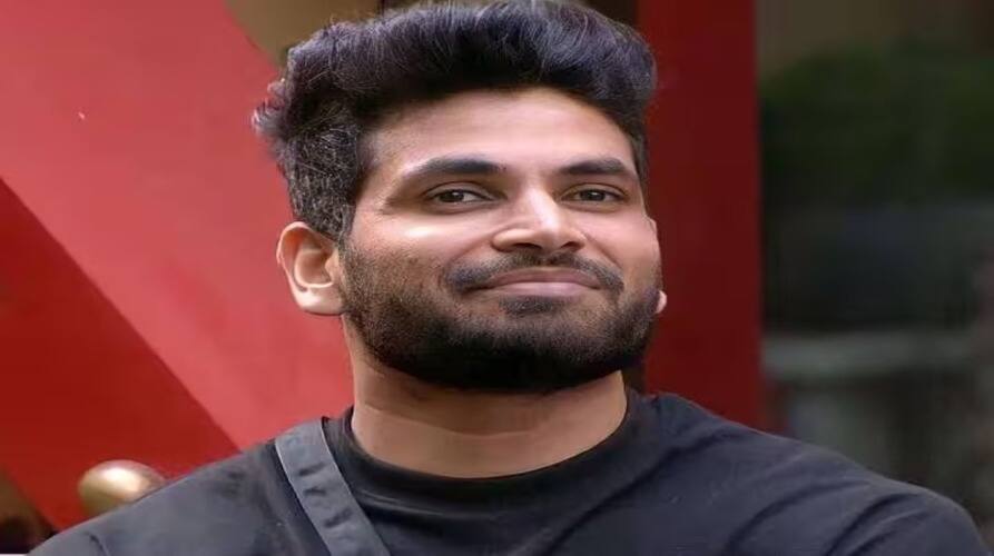 bigg-boss-16-fame-shiv-thakare-started-his-own-restaurant-in-mumbai-after-buying-brand-new-car Shiv Thakare: ਬਿੱਗ ਬੌਸ ਫੇਮ ਸ਼ਿਵ ਠਾਕਰੇ ਕਦੇ ਘਰ-ਘਰ ਸੁੱਟਦਾ ਸੀ ਅਖਬਾਰ, ਹੁਣ ਮੁੰਬਈ 'ਚ ਸ਼ੁਰੂ ਕੀਤਾ ਇਹ ਕਾਰੋਬਾਰ